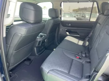 NEW 2023 Toyota Sequoia 3.5L V6 Turbo 4WD limited Hybrid engine ALLOY WHEELS, PANORAMIC ROOF Automatic ZERO KM