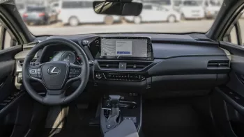 2023 LEXUS UX 250 2.0L PETROL HEV AT - WHITE