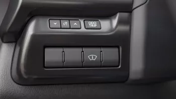 2023 LEXUS UX 250 2.0L PETROL HEV AT - WHITE