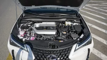 2023 LEXUS UX 250 2.0L PETROL HEV AT - WHITE