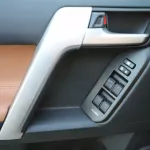TOYOTA LAND CRUISER PRADO VX 2023 PETROL - Thumbnail 14