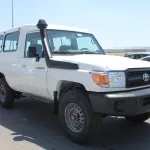 LHD - TOYOTA LANDCRUISER 78 4.2L 2023 L6 DIESEL 4WD HARD TOP STD MT - Thumbnail 3
