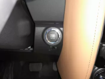 TOYOTA FORTUNER 2.8L A/T 2022