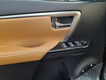 TOYOTA FORTUNER 2.8L A/T 2022