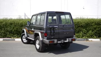 Toyota Land Cruiser Hard Top 6CYL SUV 2 doors 2022