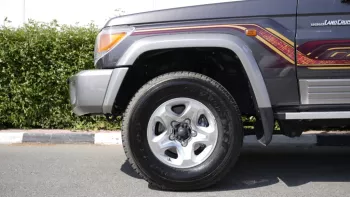 Toyota Land Cruiser Hard Top 6CYL SUV 2 doors 2022