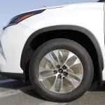 Toyota Highlander GLE Hybrid 2023 2.5L 4Cyl - Thumbnail 4