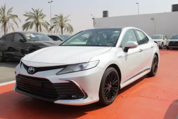 Toyota Camry Grande 2.5L hybrid 2023