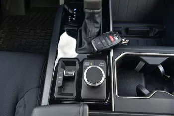 2022 MODEL TOYOTA TUNDRA CREWMAX SR5 V6 3.5L 4X4 AT