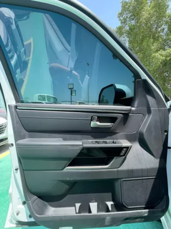 2022 Toyota Tundra Double Cab Limited, 3.5L Petrol