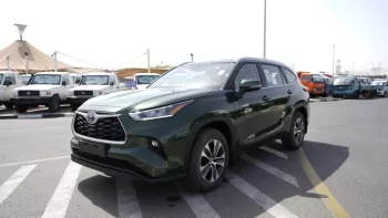 Toyota Highlander GLE Hybrid 2023 AWD 2.5L 4Cyl