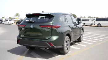 Toyota Highlander GLE Hybrid 2023 AWD 2.5L 4Cyl