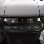 Toyota Highlander GLE Hybrid 2023 AWD 2.5L 4Cyl - Thumbnail 18