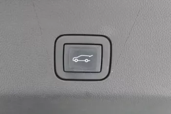 CHEVROLET SUBURBAN 5.3L PETROL AWD SUV 2022