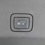 CHEVROLET SUBURBAN 5.3L PETROL AWD SUV 2022 - Thumbnail 25