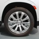 CHEVROLET SUBURBAN 5.3L PETROL AWD SUV 2022 - Thumbnail 27