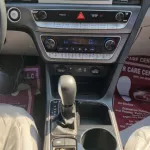 HYUNDAI SONATA 2.0L PETROL FWD 63400 USED 2018 - Thumbnail 12