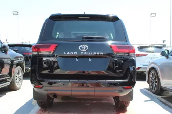TOYOTA LAND CRUISER LC300 3.5L PETROL EUROPE SPECS 2022 MODEL