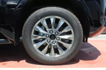 TOYOTA LAND CRUISER LC300 3.5L PETROL EUROPE SPECS 2022 MODEL