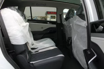 ID.6 CROZZ PRO 7 SEATER ELECTRIC RWD 2022 WHITE