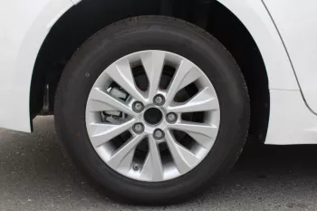 TOYOTA COROLLA HYBRID FWD 1.8L 2021
