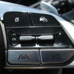 HYUNDAI TUCSON 1.6L PETROL 2022 MODEL FULL OPTION - Thumbnail 10