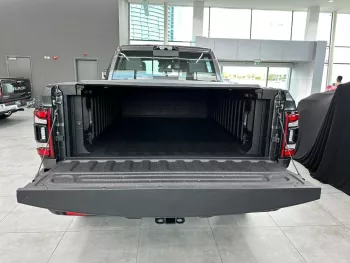 LHD - DODGE RAM 2500 6.4L PETROL POWER WAGON DOUBLE CAB 4WD AUTO
