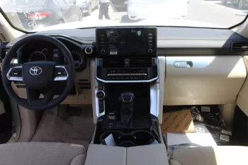LHD - TOYOTA LANDCRUISER 300 3.3L DIESEL AX AUTO