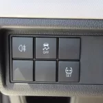 LHD - TOYOTA VELOZ 1.5L 2023 PETROL GLX AUTO - Thumbnail 8