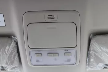 TOYOTA HIACE 3.5 L PETROL GL FULL OPTIONS AUTO