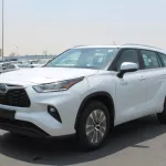 2023 TOYOTA HIGHLANDER GLE HYBRID 2.5L - Thumbnail 1