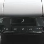 2023 TOYOTA HIGHLANDER GLE HYBRID 2.5L - Thumbnail 21