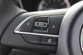 LHD – SUZUKI VITARA 2023 1.5L HYBRID 2WD GLX AUTO