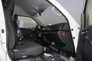 LHD - TOYOTA HIACE PANEL VAN 2.7 L PETROL 3 SEATER HR STD MT