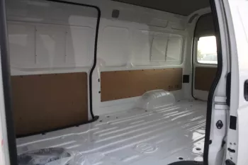 LHD - TOYOTA HIACE PANEL VAN 2.7 L PETROL 3 SEATER HR STD MT