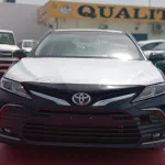 TOYOTA CAMRY 2.5L HYBRID GLE BLACK INSIDE BEIGE 2023 - Thumbnail 1