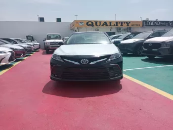 TOYOTA CAMRY 2.5L HYBRID GLE BLACK INSIDE BEIGE 2023