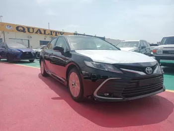 TOYOTA CAMRY 2.5L HYBRID GLE BLACK INSIDE BEIGE 2023