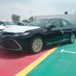 TOYOTA CAMRY 2.5L HYBRID GLE BLACK INSIDE BEIGE 2023 - Thumbnail 4