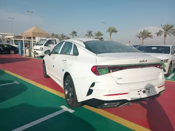 KIA K5 2.0L PETROL AT FWD PANAROMIC AW PSEAT