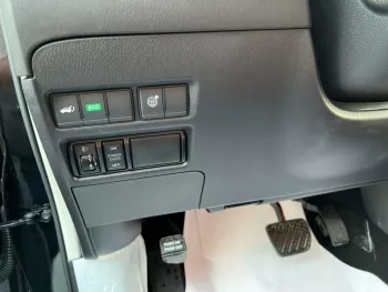 NISSAN PETROL LE V8 2023 Year Model Black Color
