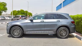 Mercedes Benz GLC 300 2018 73,000 kilometers 2.0l