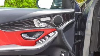 Mercedes Benz GLC 300 2018 73,000 kilometers 2.0l