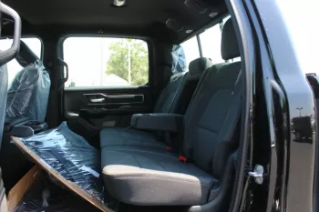 2023 DODGE BIGHORN 5.7L 4X4 A/T PRL