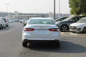 2023 TOYOTA CAMRY GLE 2.5L AT PRL