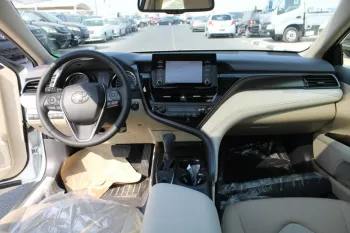2023 TOYOTA CAMRY GLE 2.5L AT PRL