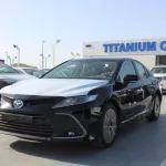 TOYOTA CAMRY GLE 2.5L HYBRID FWD - Thumbnail 1