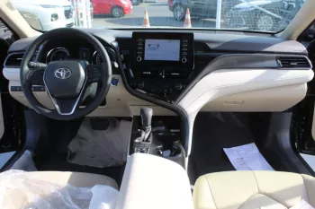 TOYOTA CAMRY GLE 2.5L HYBRID FWD