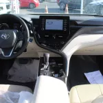 TOYOTA CAMRY GLE 2.5L HYBRID FWD - Thumbnail 7