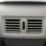 TOYOTA CAMRY GLE 2.5L HYBRID FWD - Thumbnail 14